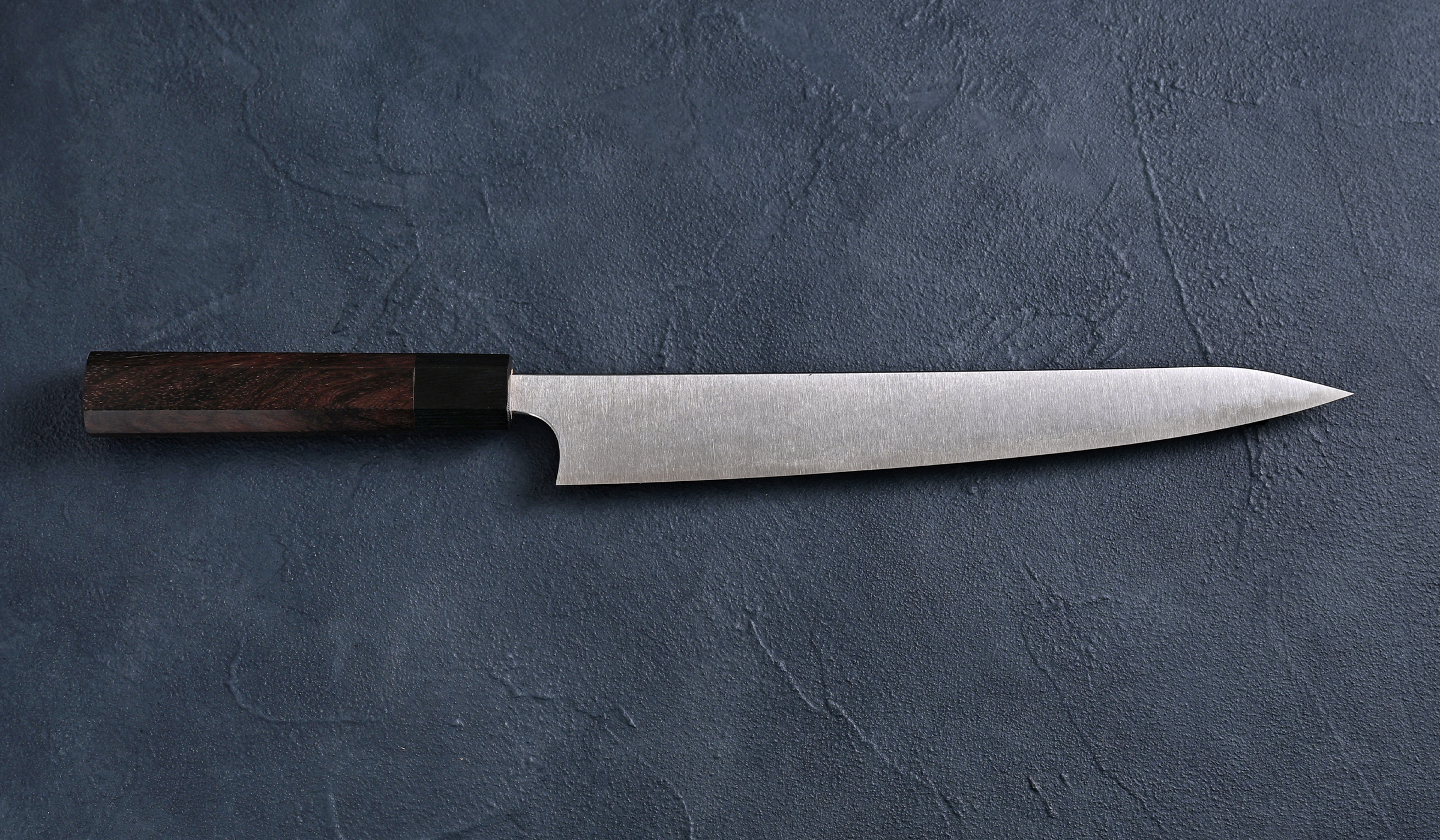 甲鉄 Koutetsu 筋引包丁240mm 青紙スーパー鋼 紫檀八角柄 – ナイフ