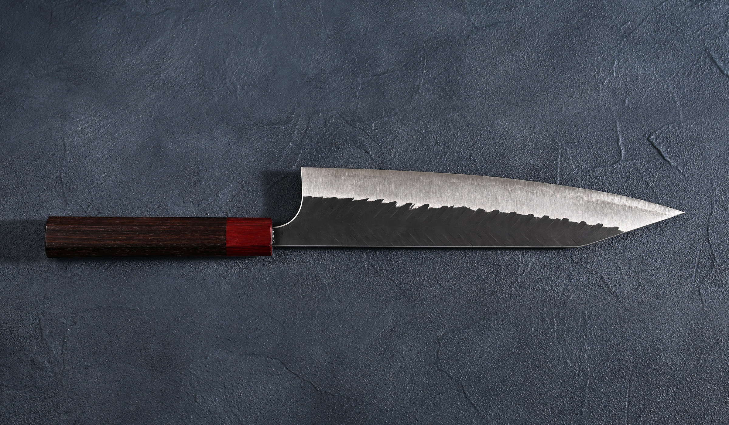 加藤義実 Yoshimi Kato 切付240mm 青紙スーパー鋼 黒打 V槌目 紫檀八角 加藤義実 Yoshimi Kato 切付240mm 青紙スーパー鋼 黒打 V槌目 紫檀八角