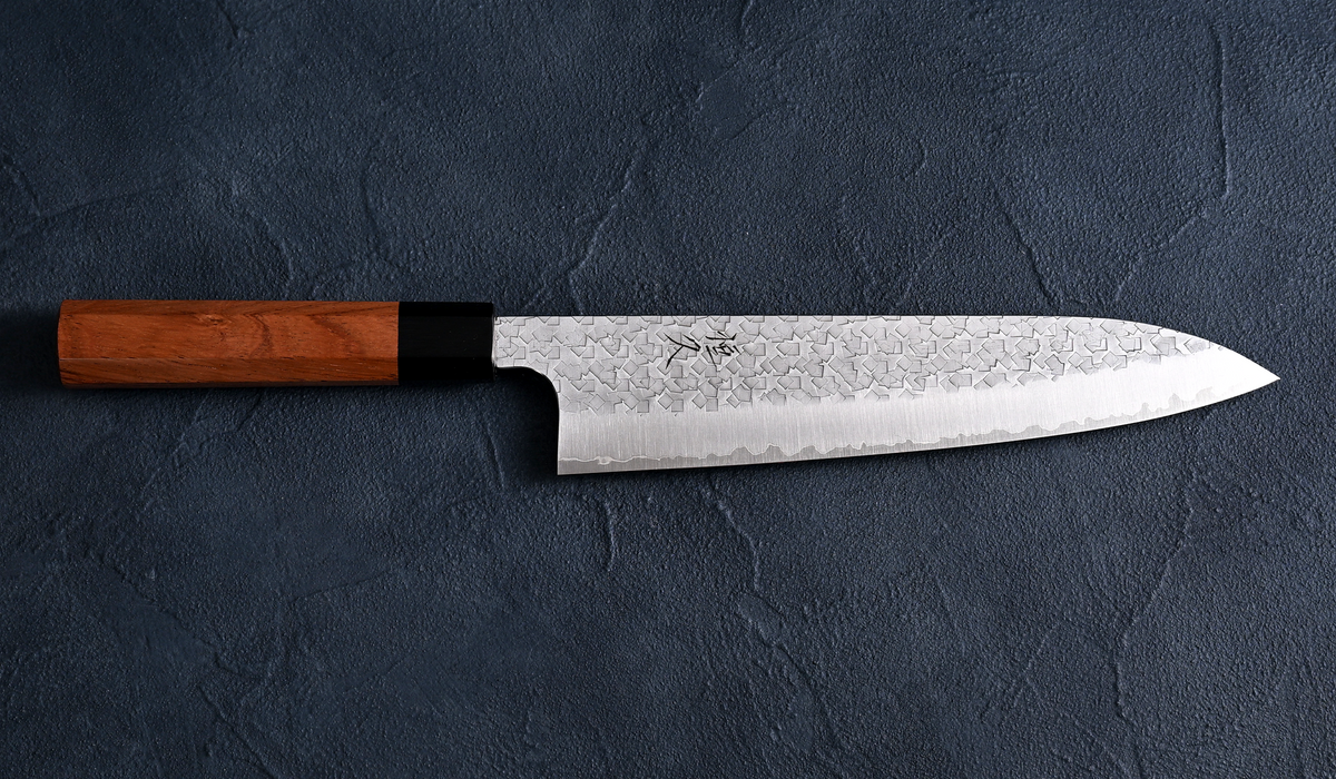 恒久 Tsunehisa あられ 牛刀包丁210mm SG2粉末ハイス鋼 槌目 ホンジュラス八角柄 – ナイフギャラリー